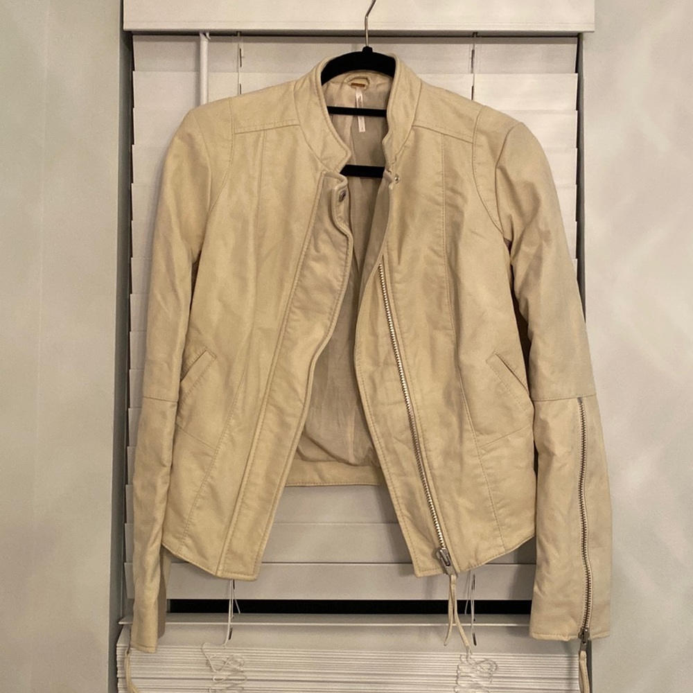 NWT Free People faux suede like jacket. Size 2.